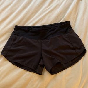 Lululemon speed up lined shorts 2.5’